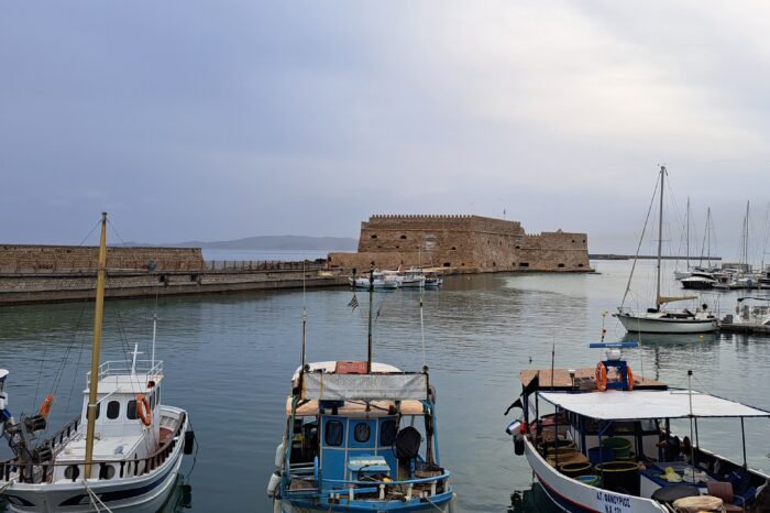 Heraklion Highlights and Historical Places- Private Walking Tour with licensed local Guide